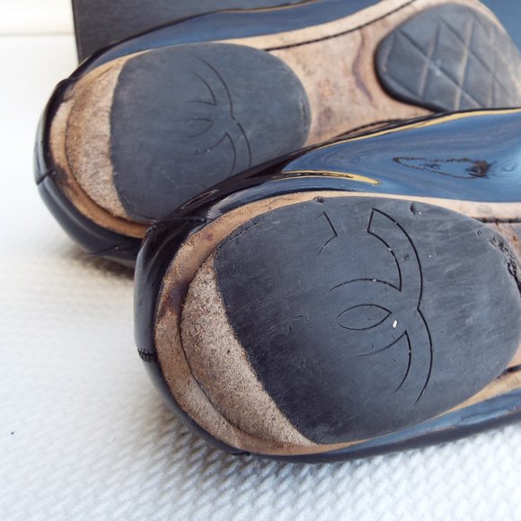 Chanel " Spirit" Patent On Patent Cap-Toe Flats - Picture 6 of 8
